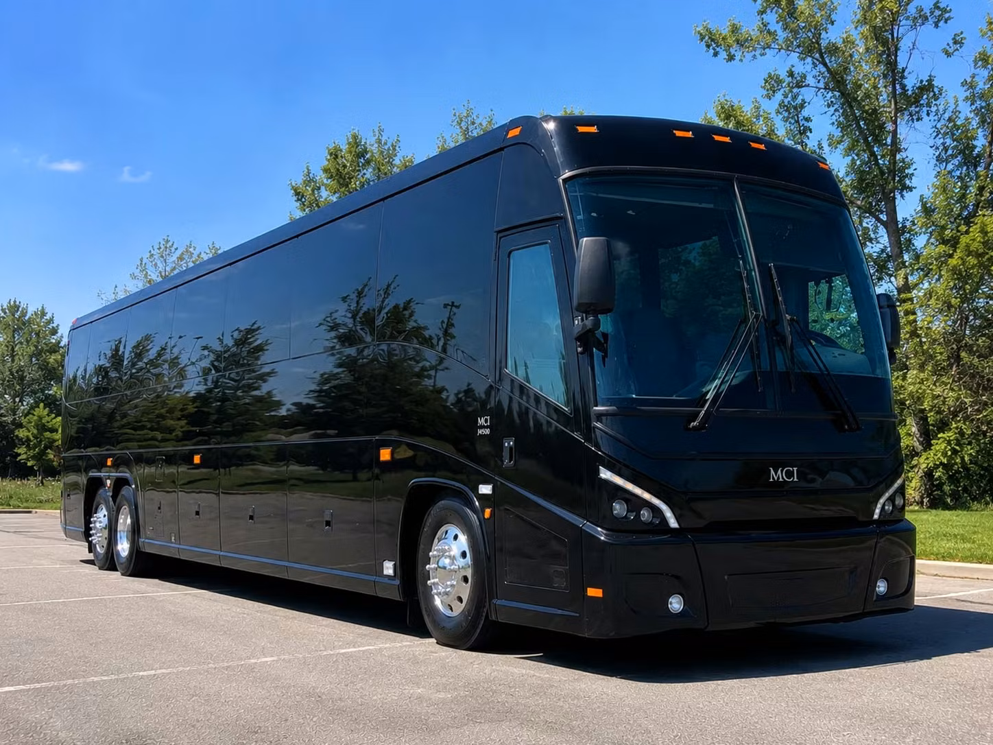 coachbuslongbeach com makes it possible to book long beach school field trip and corporate shuttle transportation
