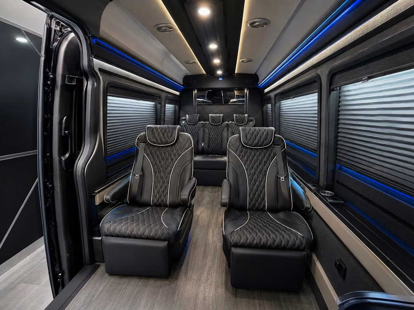 corporate airport shuttles for long beach business travelers