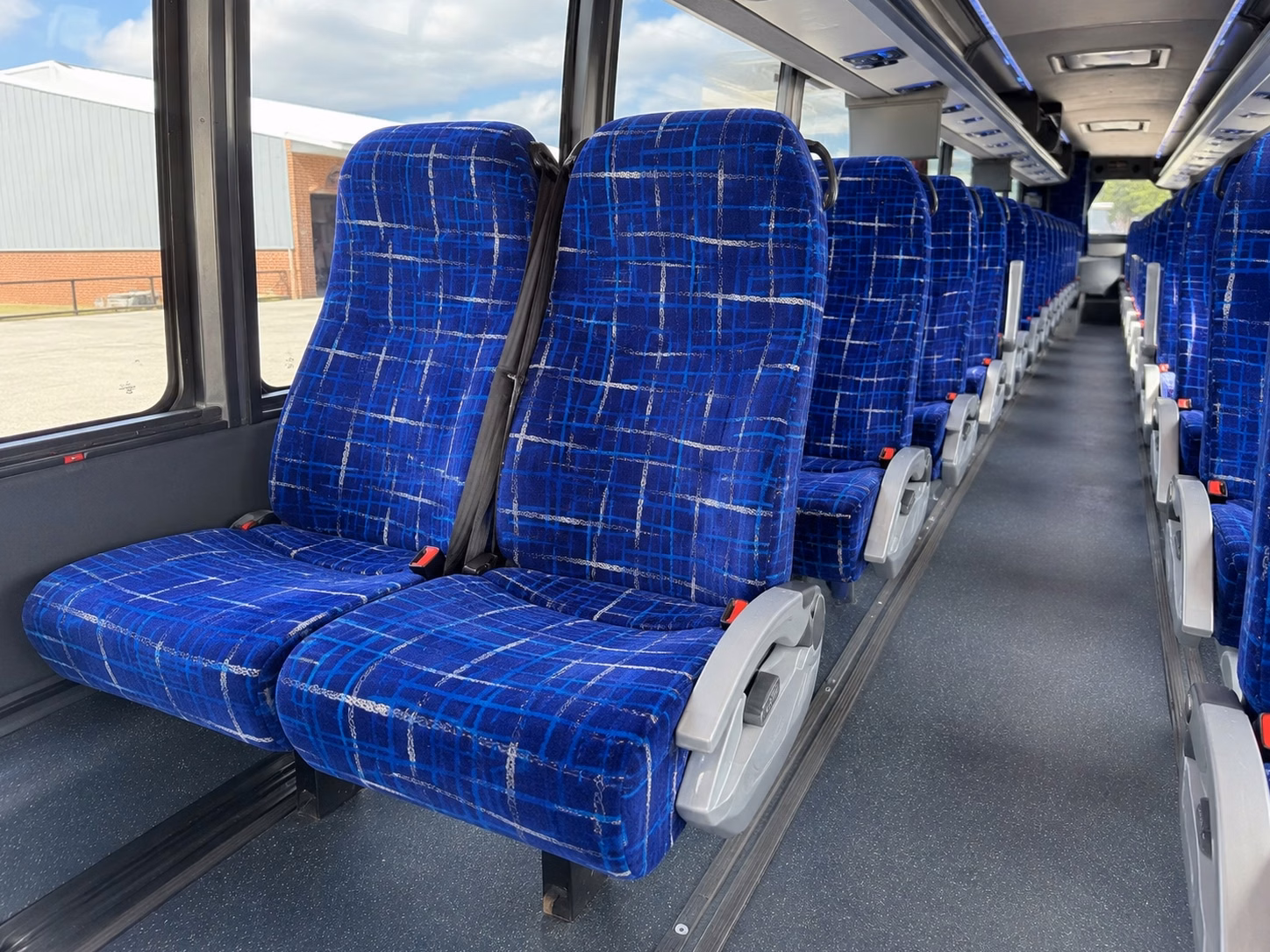 csulb 49ers game day shuttle bus rentals in long beach