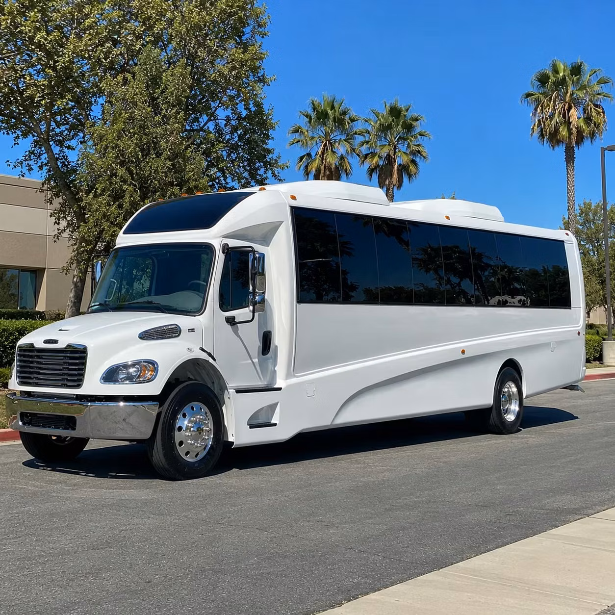 long beach 20 passenger minibus rental