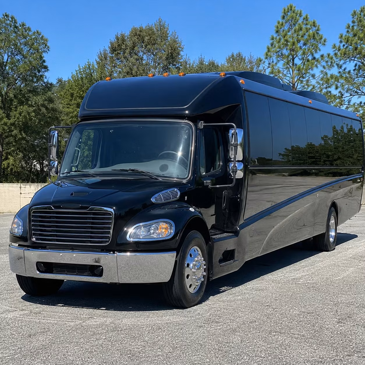 long beach 25 passenger minibus rental