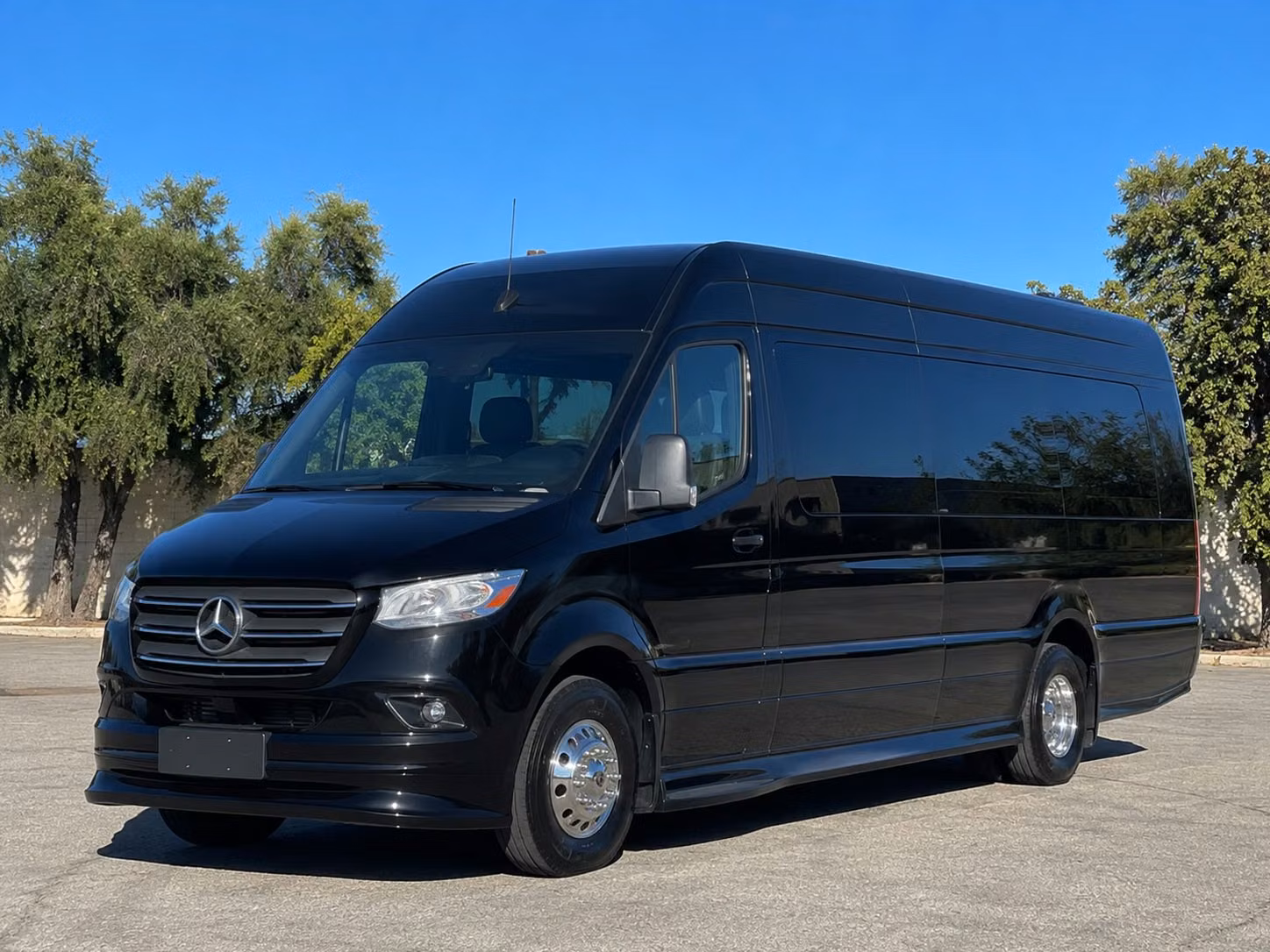 transportation serving long beach and nearby cities